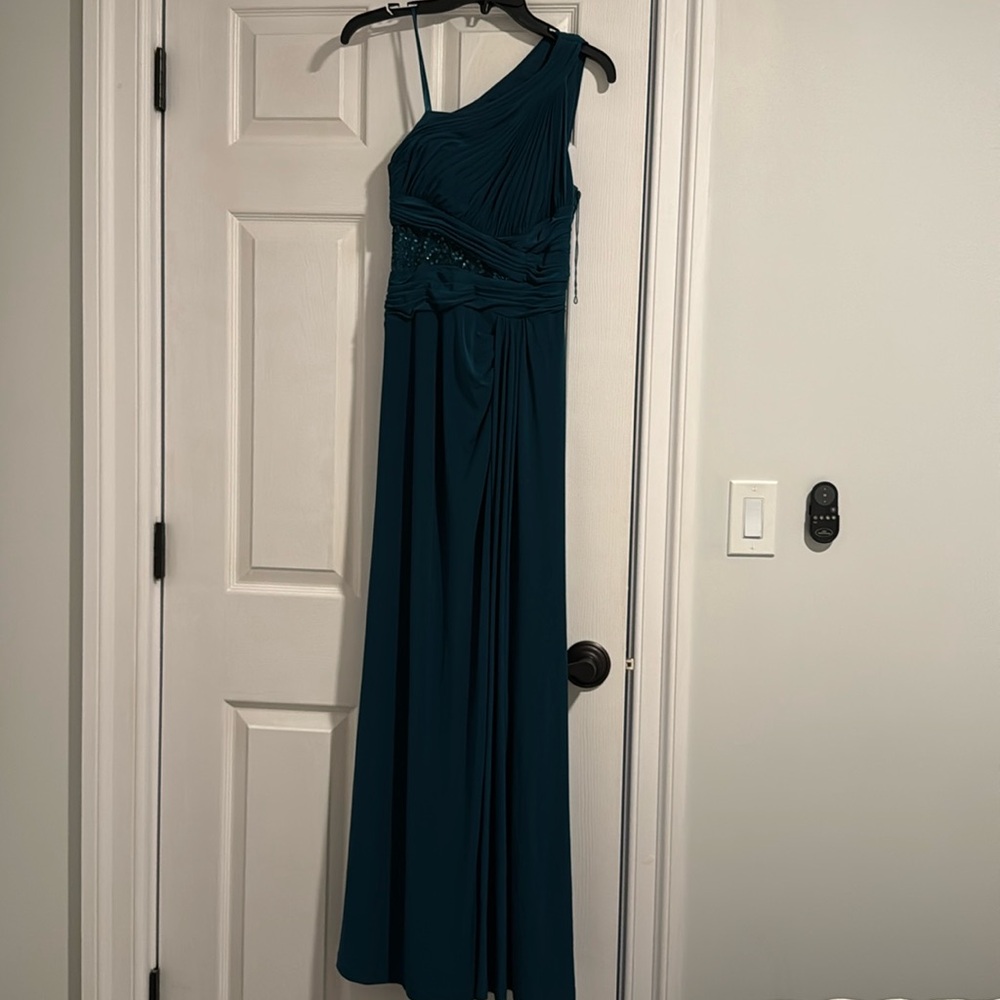 Aidan mattox, green forest prom dress, used once, excellent condition